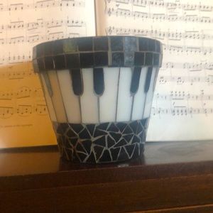 Piano mosaic planter pot; very unique musical handcrafted piece; VTG 6”